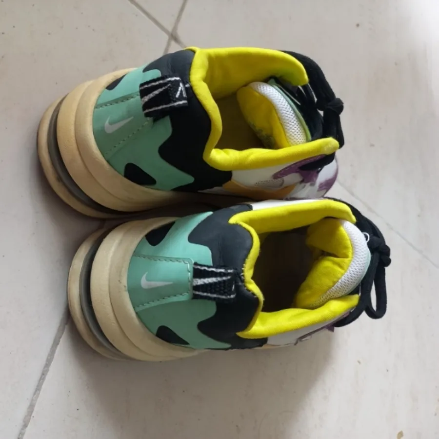 کتونی نایک ویتنام سایز 38