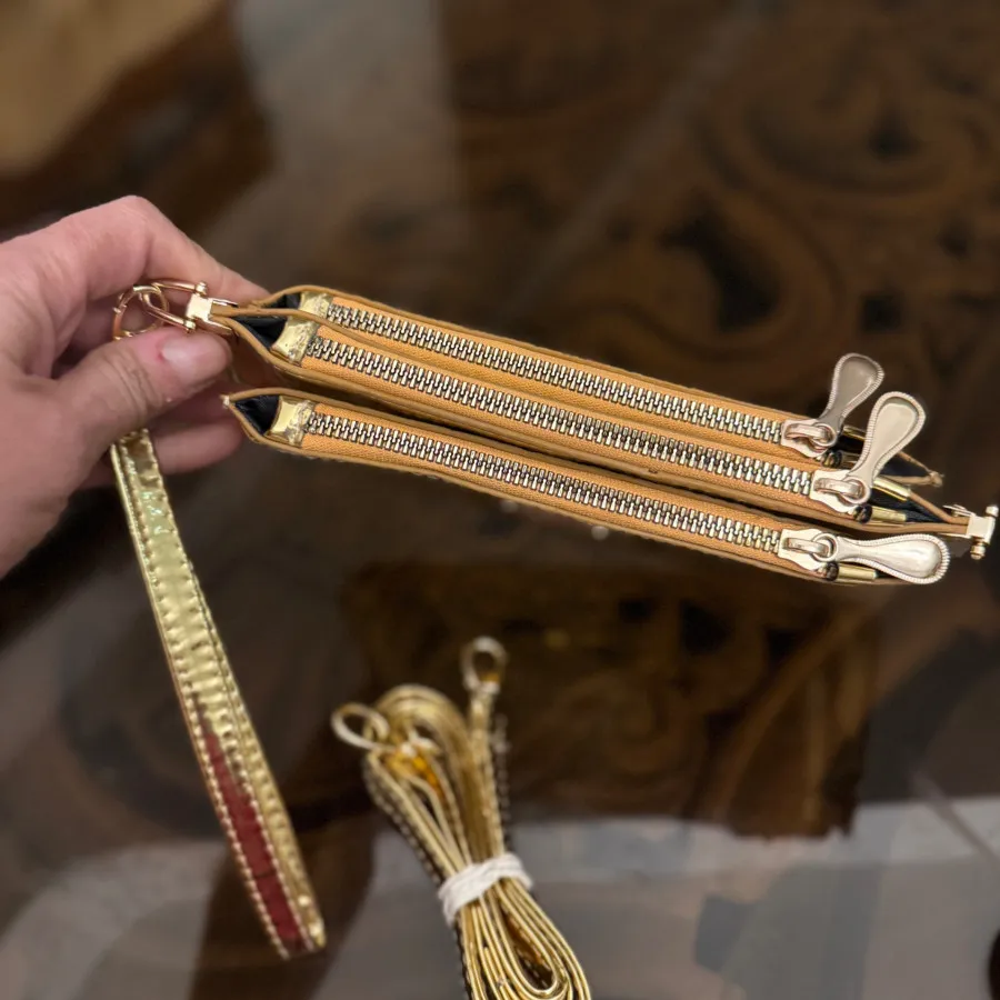 کیف کلاچ طلایی