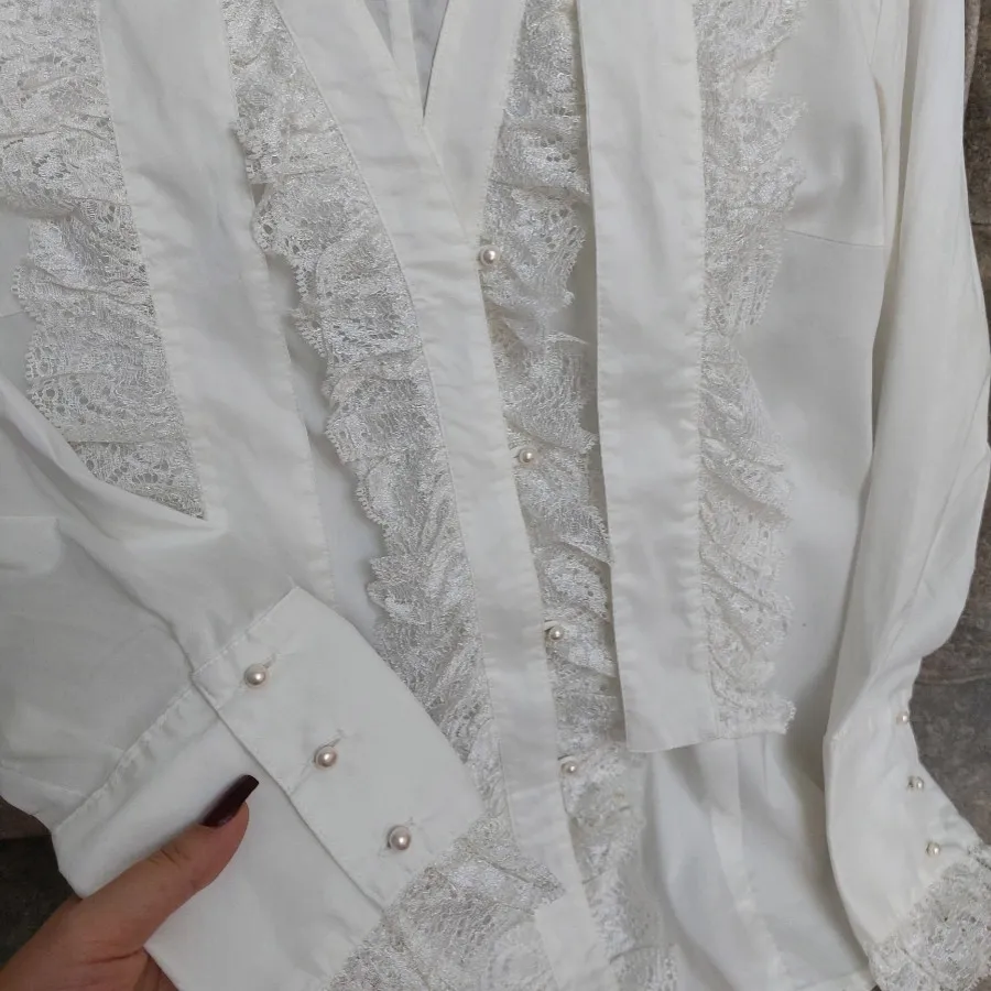 شومیز مارکدار