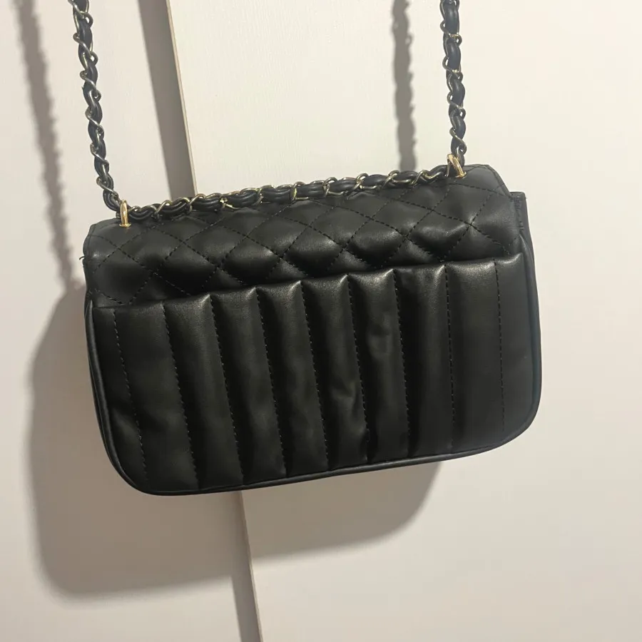 کیف طرح شنل