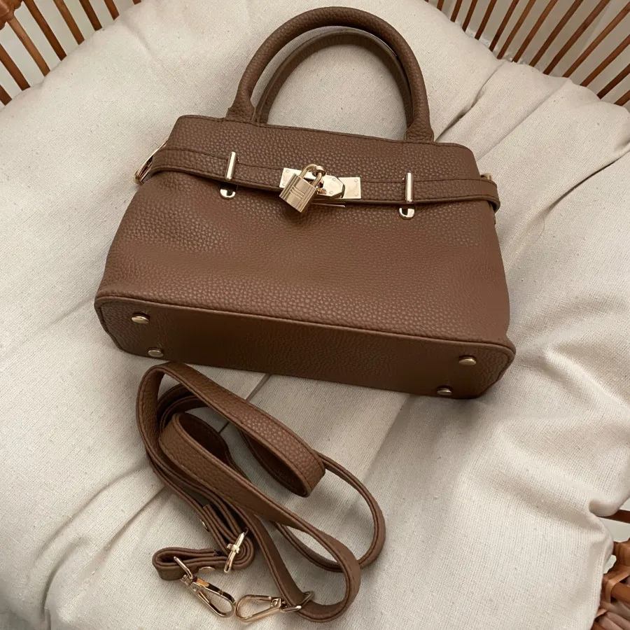 کیف قهوه ای زنانه