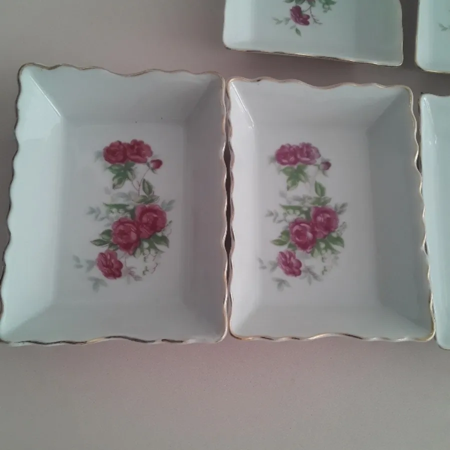 کره خوری گل سرخی