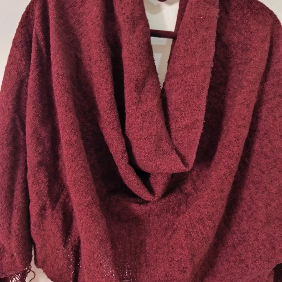 شال پشمی زرشکی