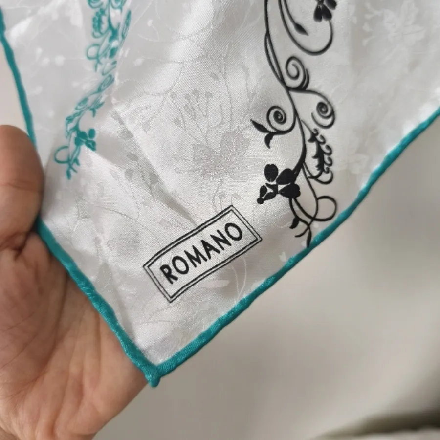 روسری ساتن دور دست دوز