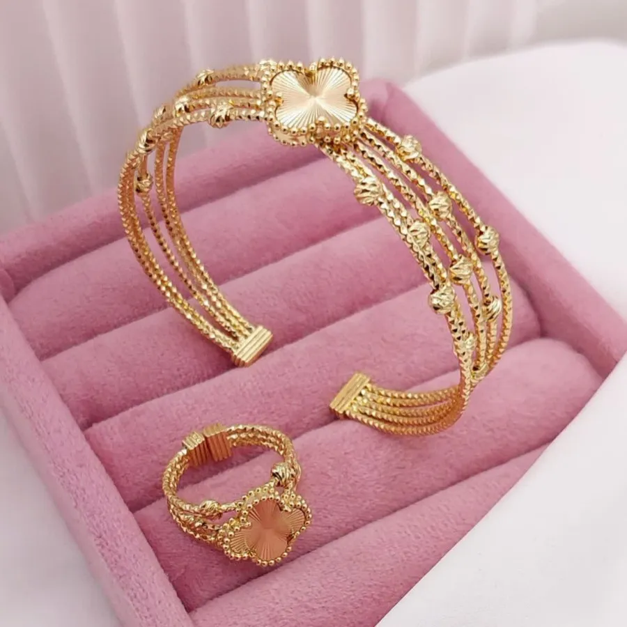 ست دستبندو انگشتر ون کلیف