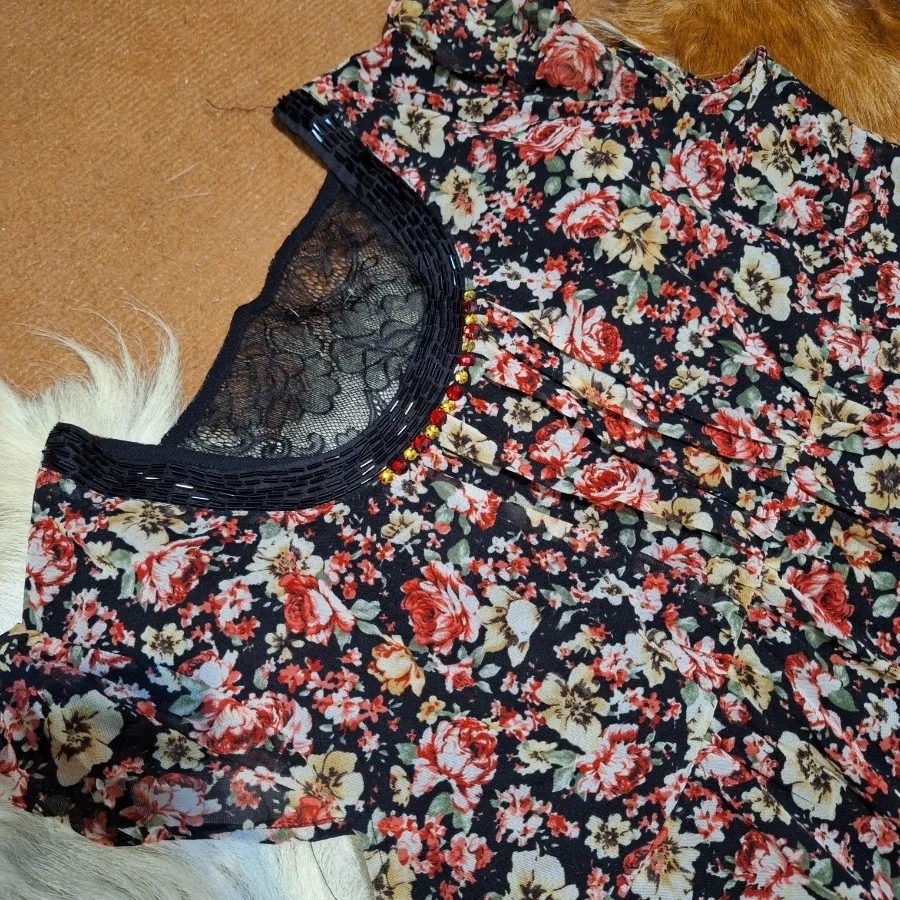 پیراهن ساحلی گلگلی