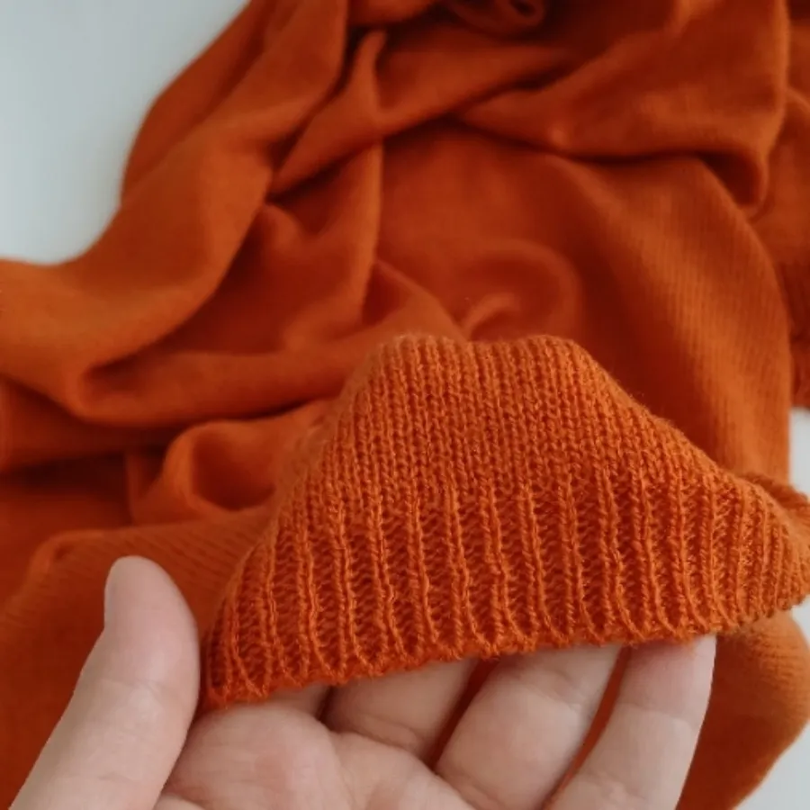 شال زمستونی رنگ اجری