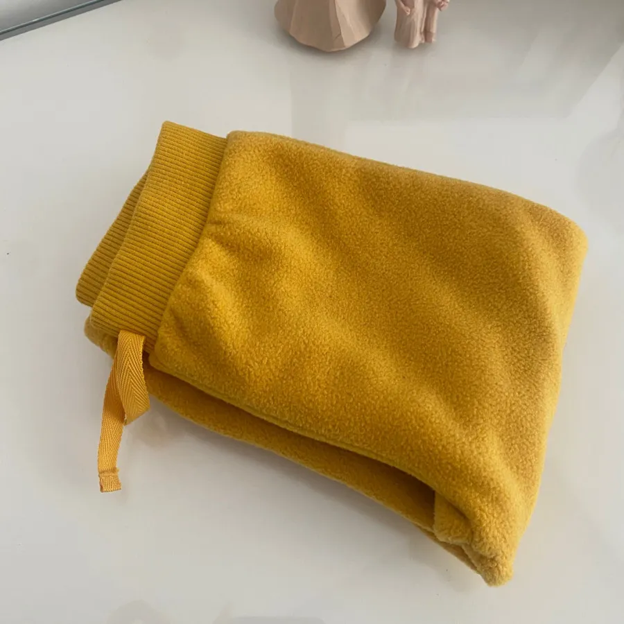 شلوار فوتر زرد hello baby