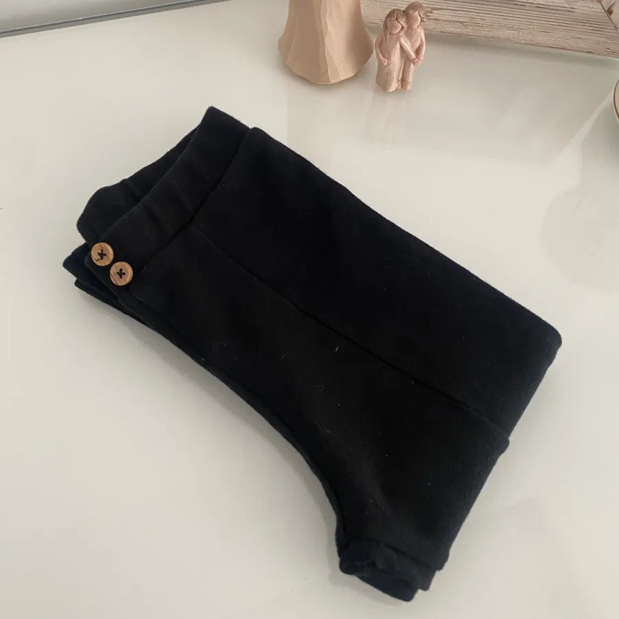 شلوار مشکی جلوچاکدار کودک