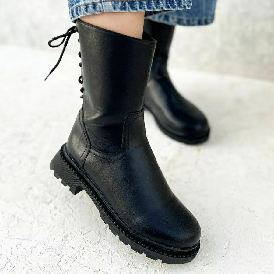 نیمبوت زنانه