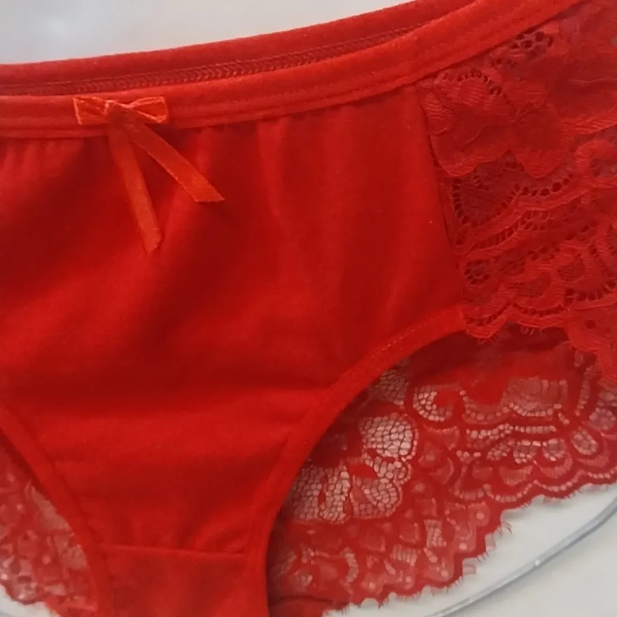 شورت قرمز 95