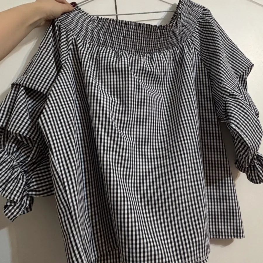 بلوز یقه قایقی