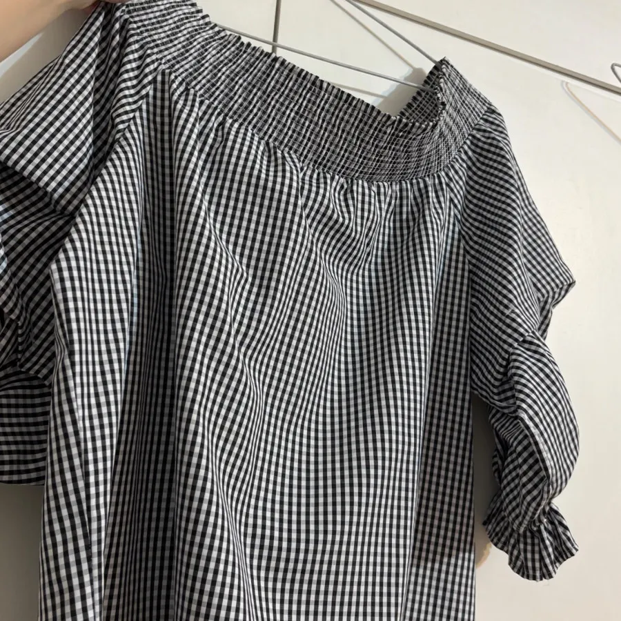 بلوز یقه قایقی