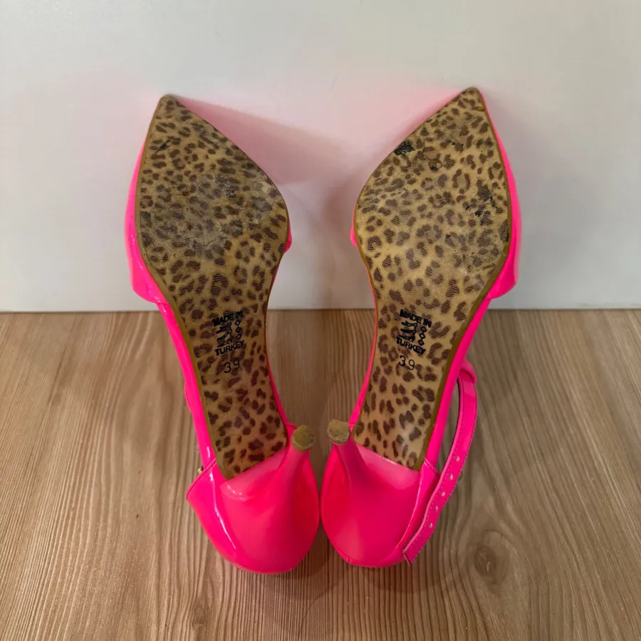 کفش پاشنه بلند