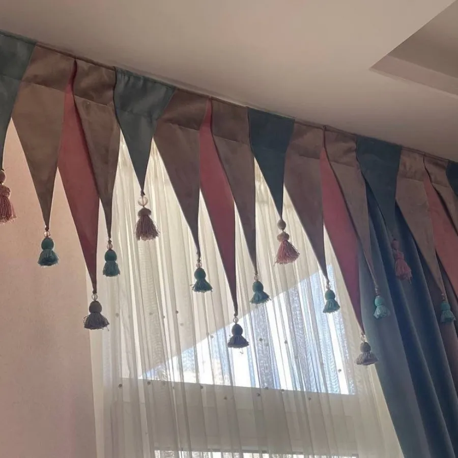 والان و دستک پرده