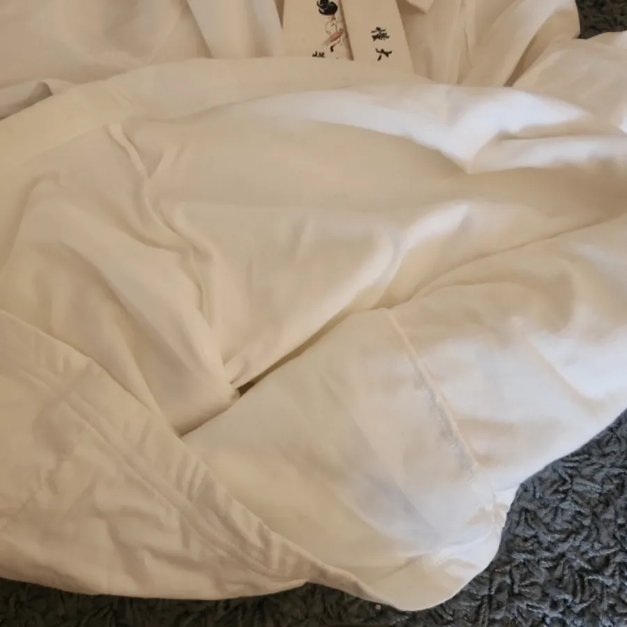 شومیز سفید کلاسیک پولار