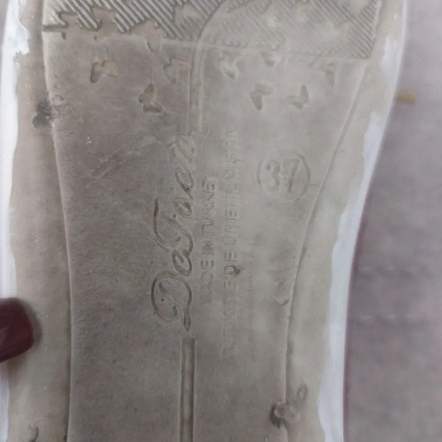 کفش مارک defacto