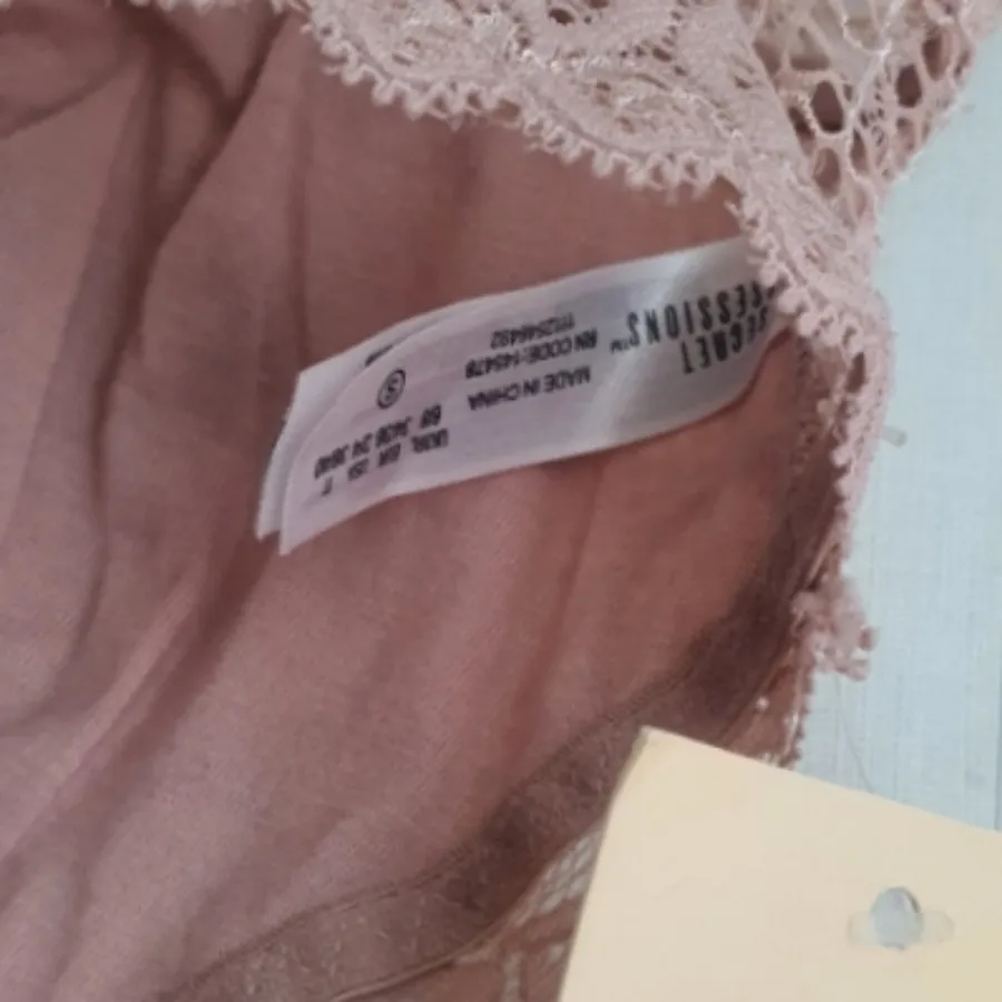 نیم تنه دانتل