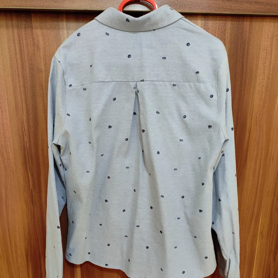 شومیز آبی طرح دار