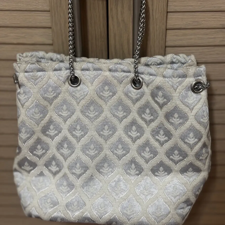 کیف دست دوز