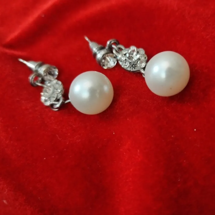 گوشواره مرواریدی