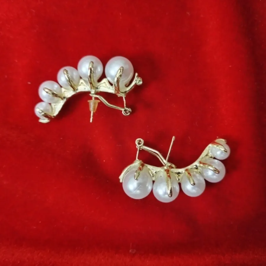 گوشواری مرواریدی