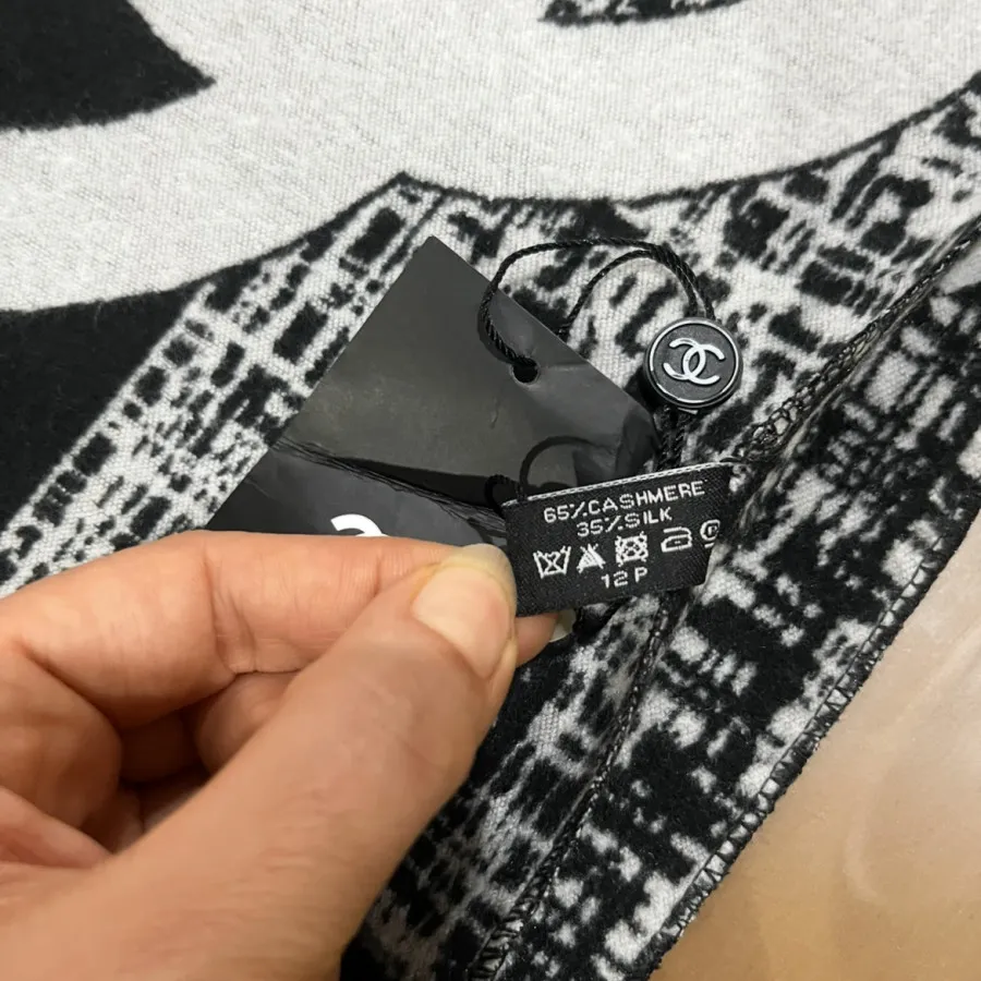 شال دو رو اصل برند