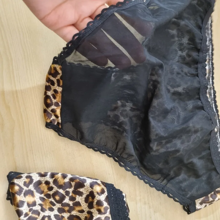 دو ست شورت سوتین