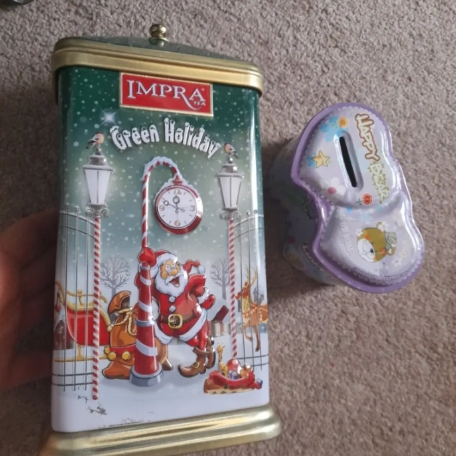 ظرف نگهدارنده فلزی