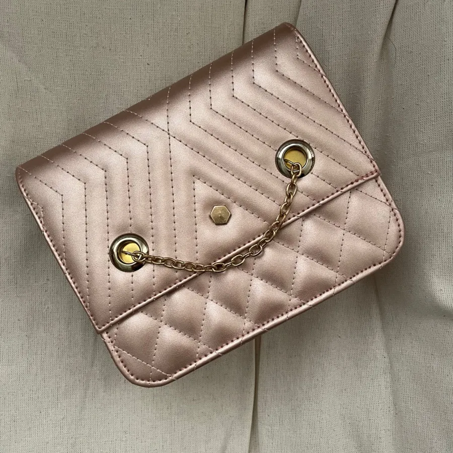 کیف صورتی+کمربند