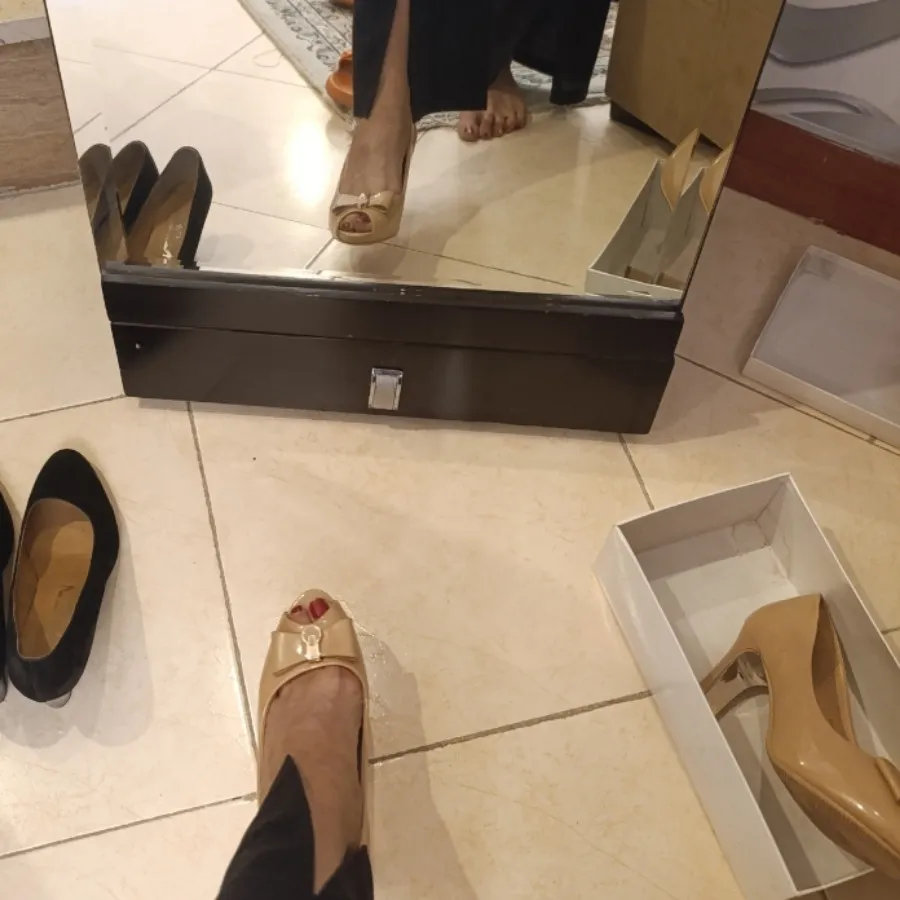 کفش پاشنه بلند زنانه