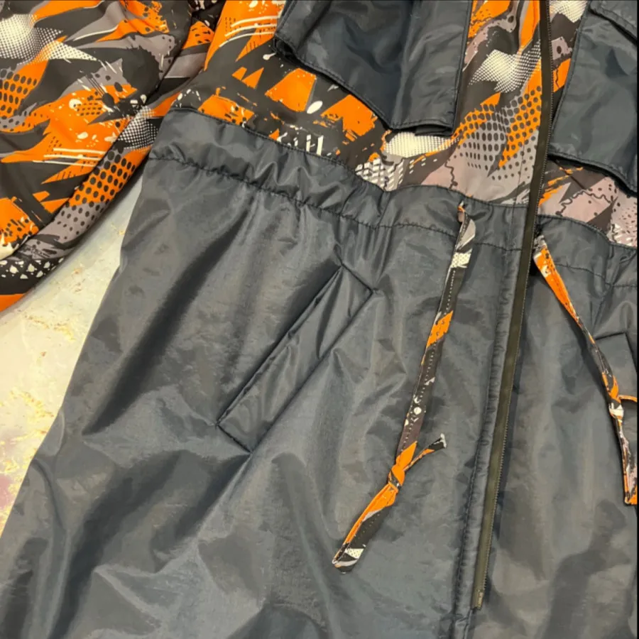 کاپشن کلاه دار