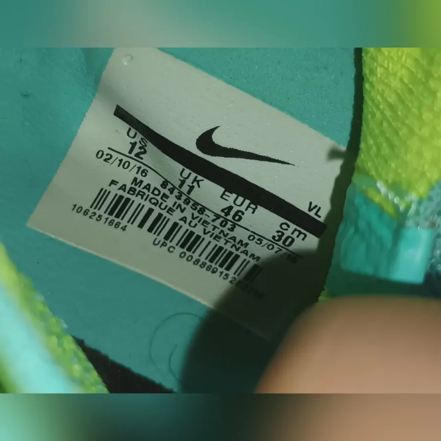 کتونی فوتسال(سالنی)نایک