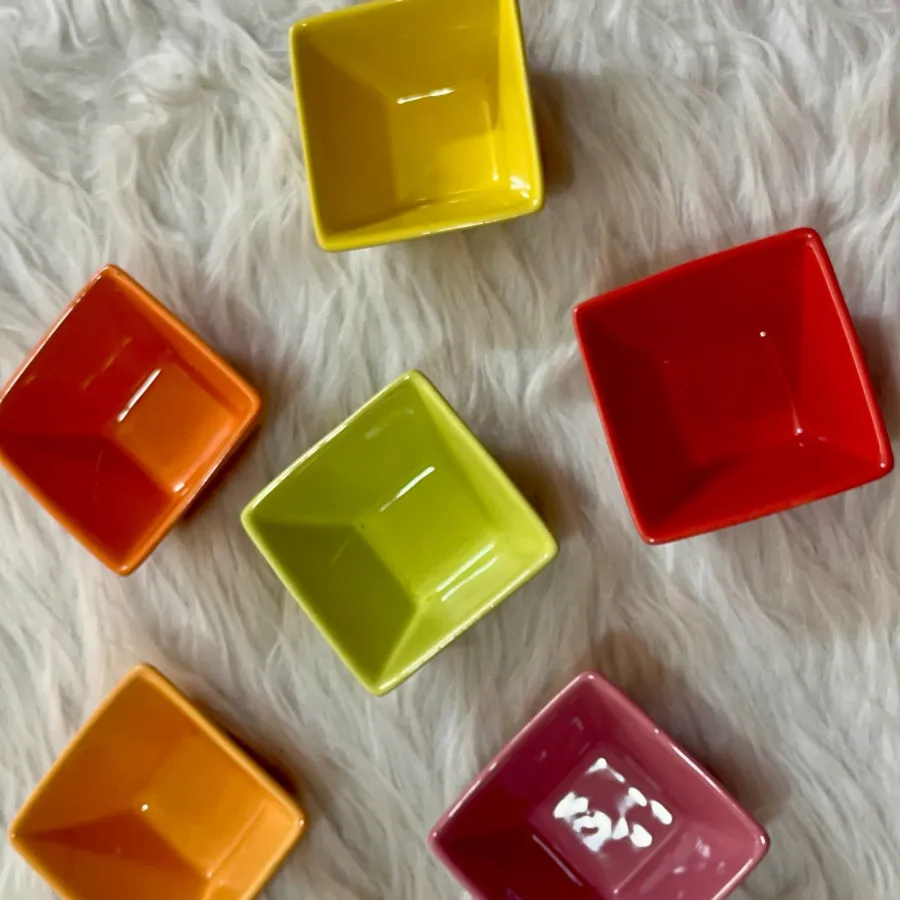 پیاله های رنگی کاربردی