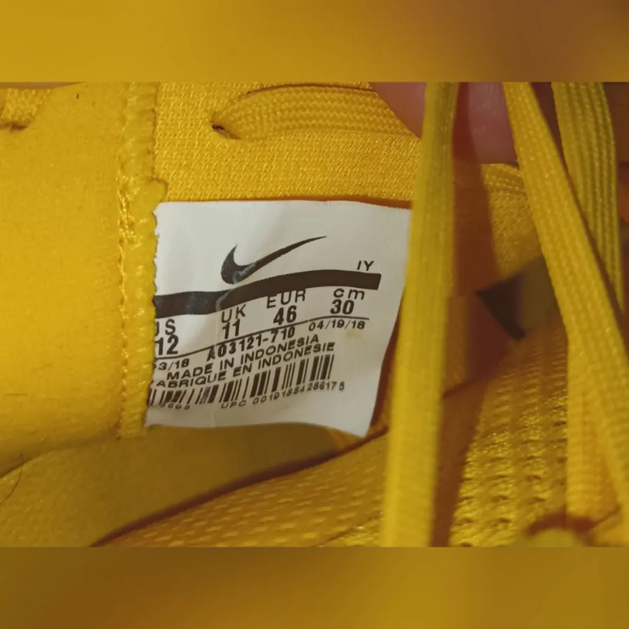 کتونی فوتسال نایک