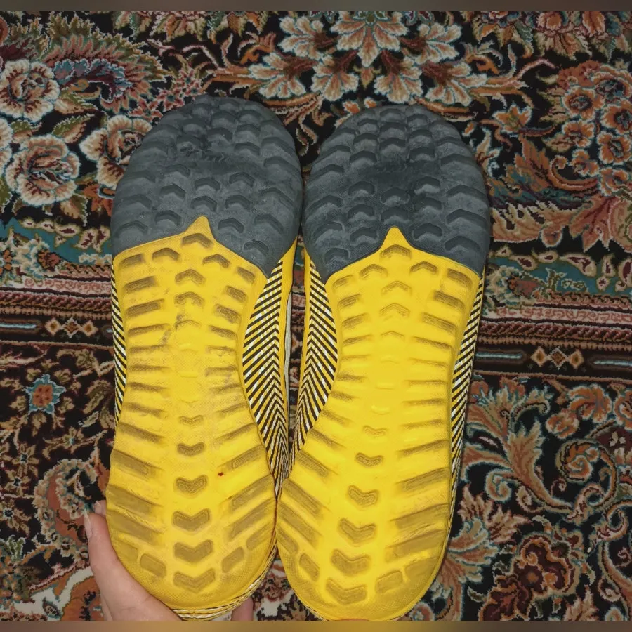 کتونی فوتسال نایک