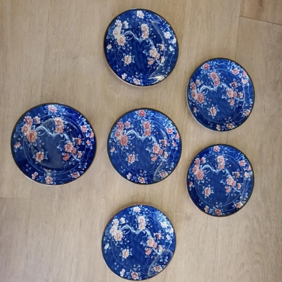 پیش دستی قدیمی ژاپنی