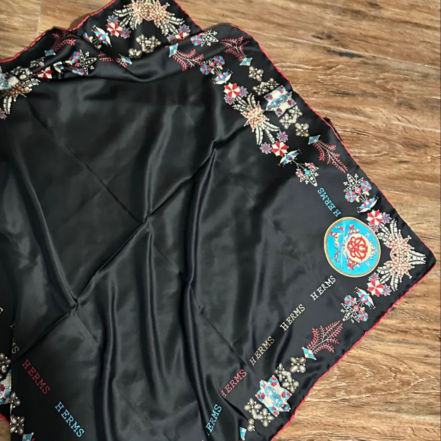 روسری ساتن مجلسی