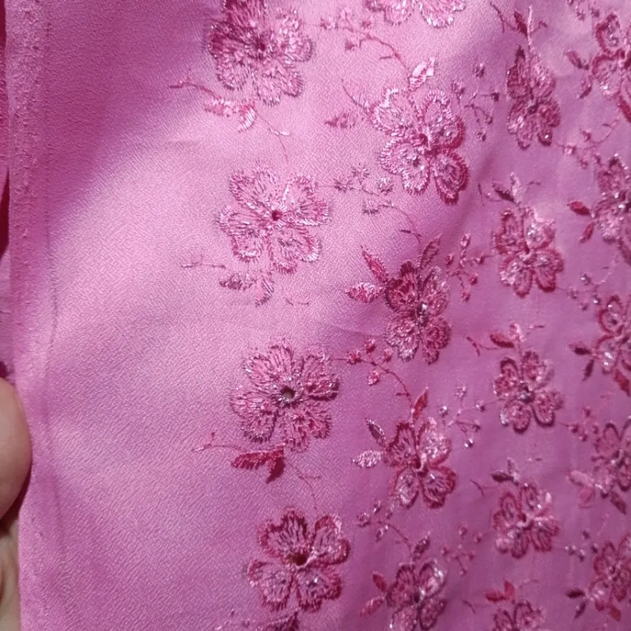 پارچه صورتی