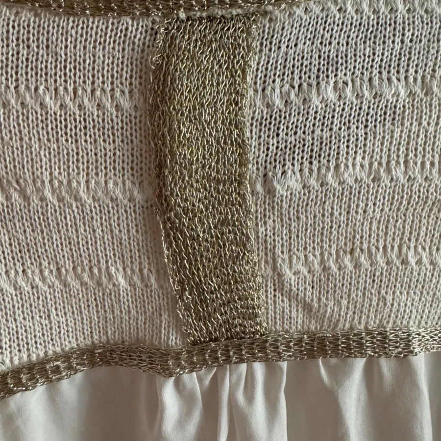 بافت سفید عروسکی پولکی زر