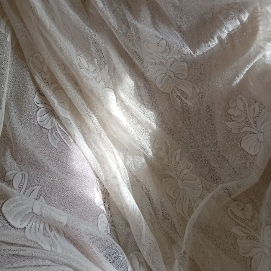 پرده تور طرحدار