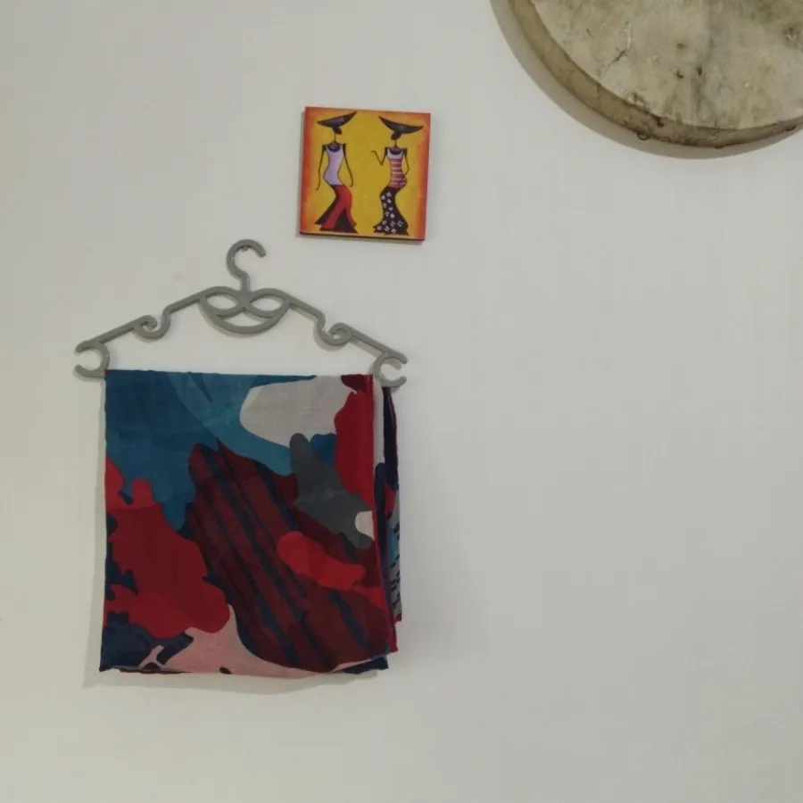 روسری گوشه بلند فروشی