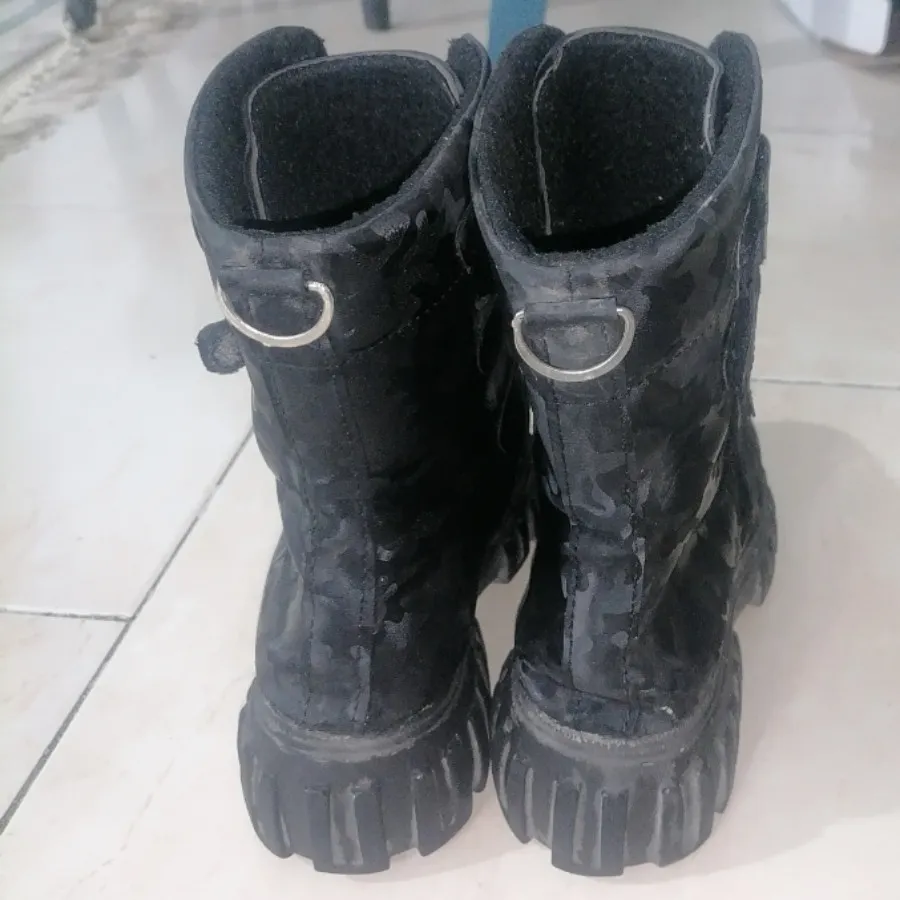 بوت بلندچریکی