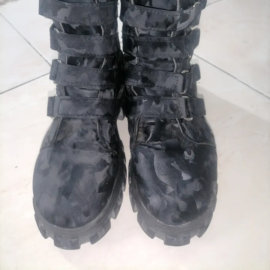 بوت بلندچریکی