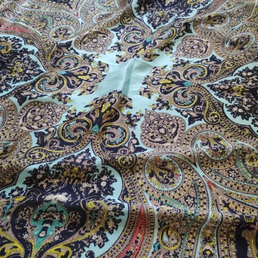 روسری ابریشمی