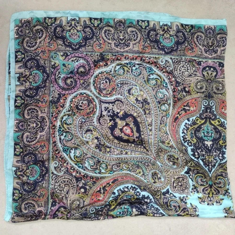 روسری ابریشمی