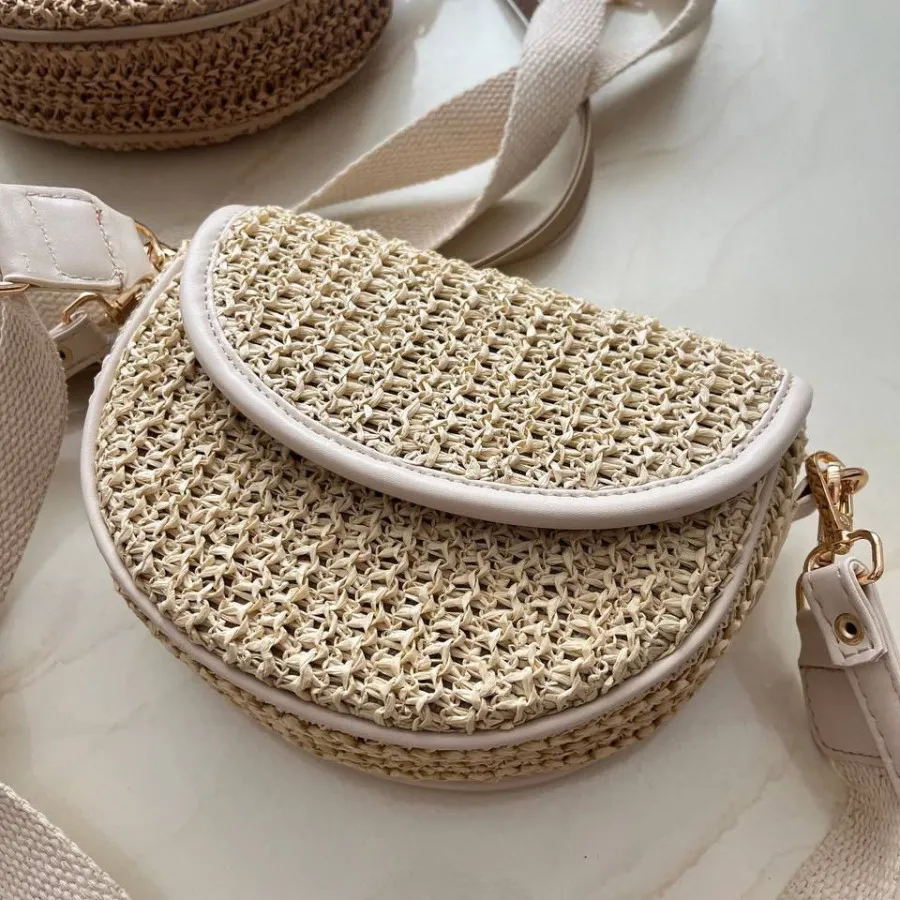 کیف نیم گرد رافیا عسلی