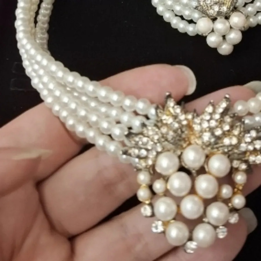 سرویس زنانه