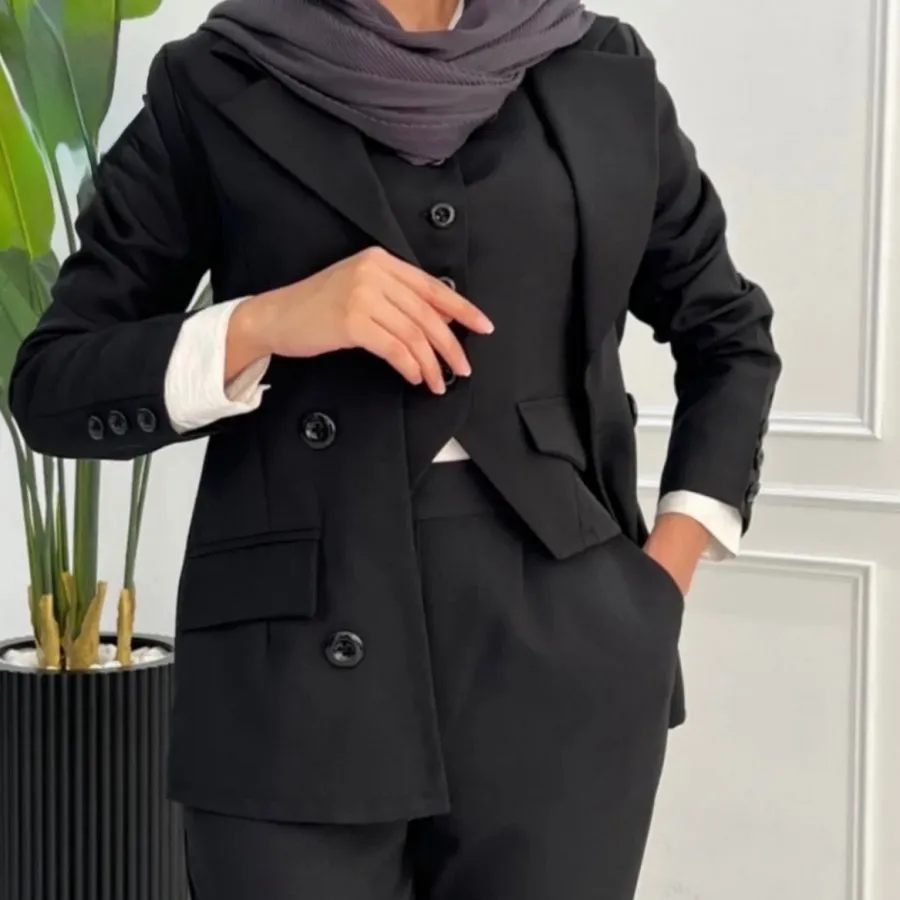 کت و شلوار و جلیقه مشکی