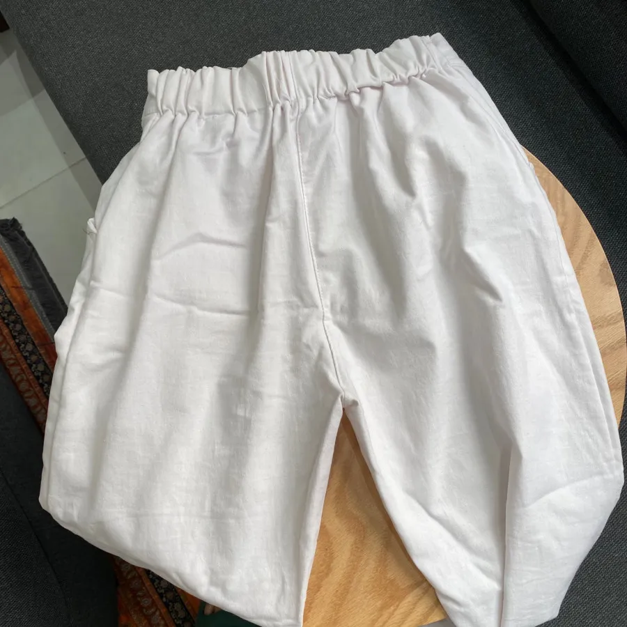 شلوار سفید کتان